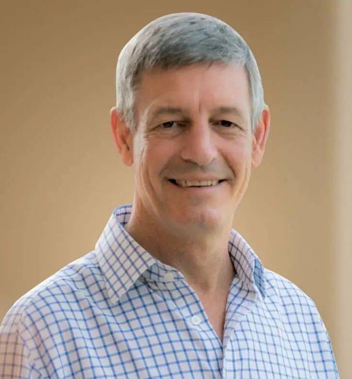 前美国总统夫人亲自指导过的新加坡学生,居然在这间学校?