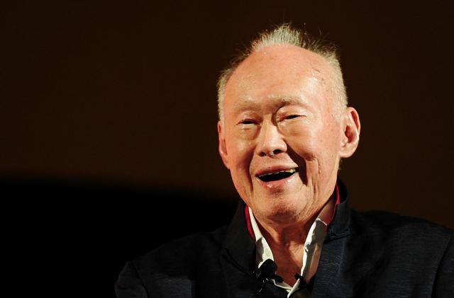 李光耀：未来欧洲摆脱不了变为配角的困境，这是它无可挽回的命运