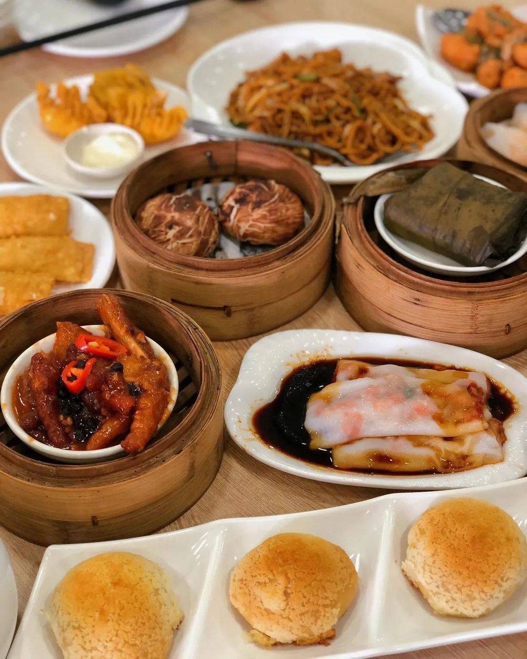 獅城MRT美食 一路向北，除了看海，三巴旺的韓餐、日料、泰餐也都值得嘗試