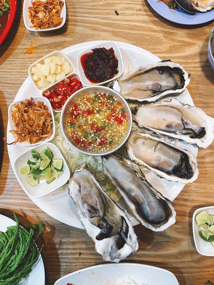 Golden Mile Complex藏驚喜✨泰式料理“Flying Pig”S$7起！螃蟹歐姆蛋、火鍋“泰”美味啦