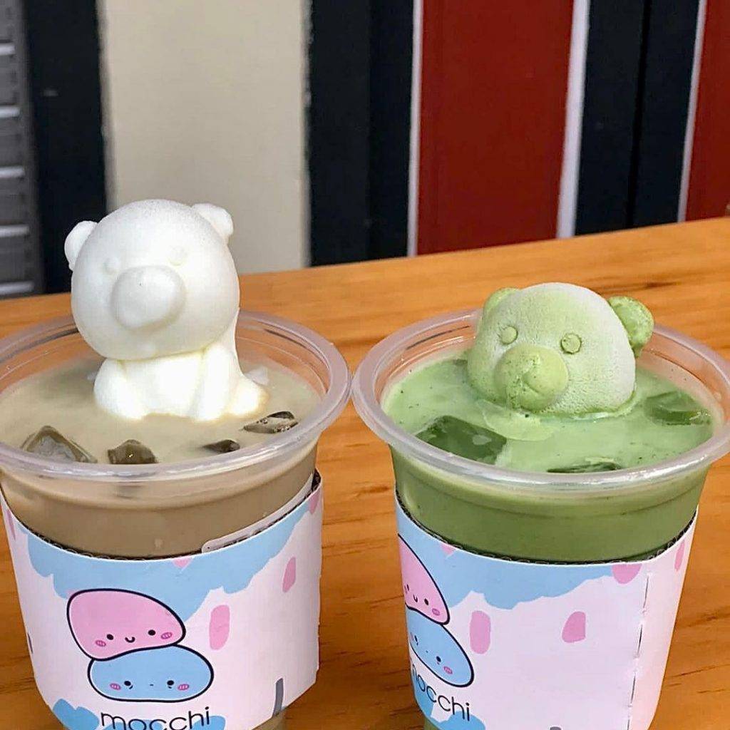 牛车水甜品店Mocchi🐻泡澡小熊拿铁+熊熊造型蛋糕,瞬间萌化你的心❣️