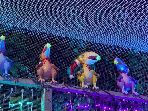 新加坡侏罗纪亮灯！说好的溜娃胜地怎么像万圣节的夜