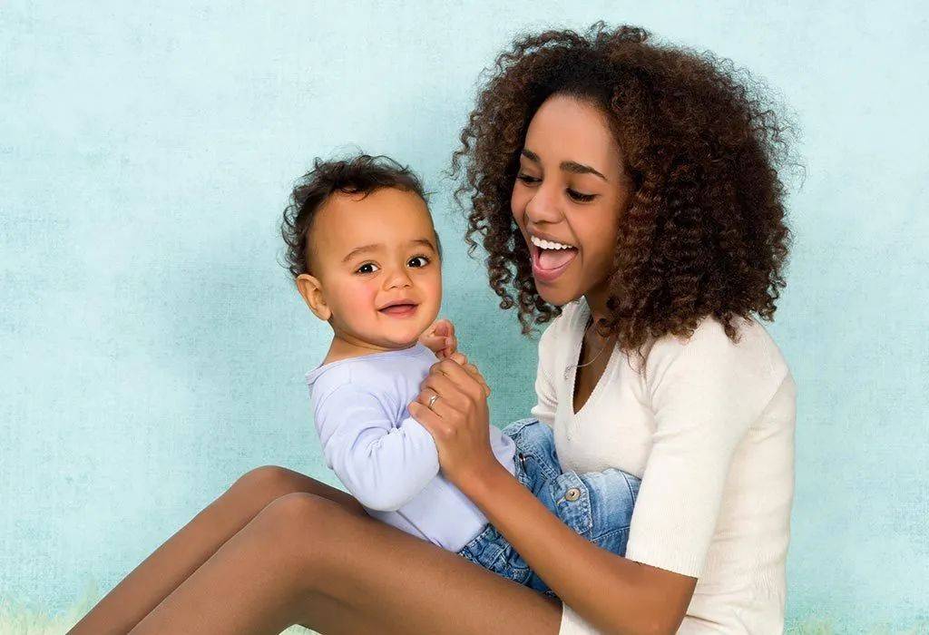 0至12月齡寶寶發育情況！新加坡媽媽應該注意的早教活動