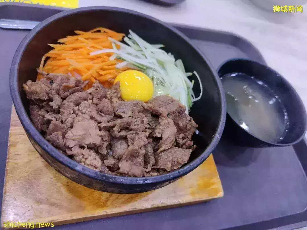 資深吃貨小助手的打卡攻略 Utown