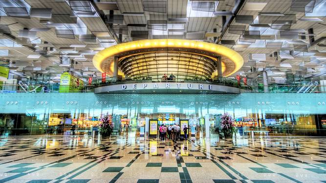 禁令下仍有近600外国人获准入境新加坡，原因是这些