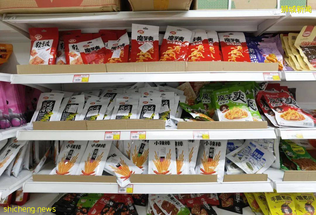 新加坡再次解封後，這家中國超市火了！80多種海鮮$2起！小龍蝦辣條包點東北大米扛回家