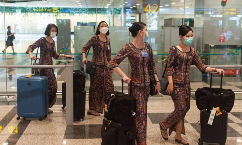 实拍!樟宜机场变样了~ 新航半年净亏损34亿新币