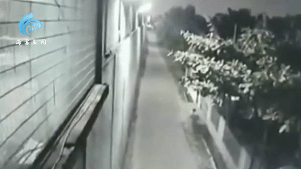 惊天越狱！中国籍囚犯在印尼徒手挖地道，成功越狱！新加坡也发生过相似案件