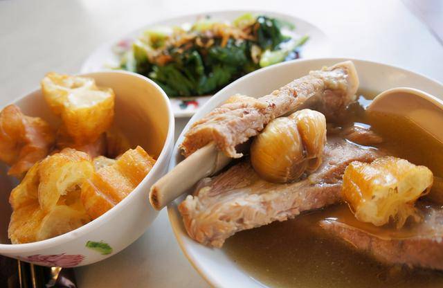 新加坡肉骨茶：營養美味，當地5家本土餐廳推薦