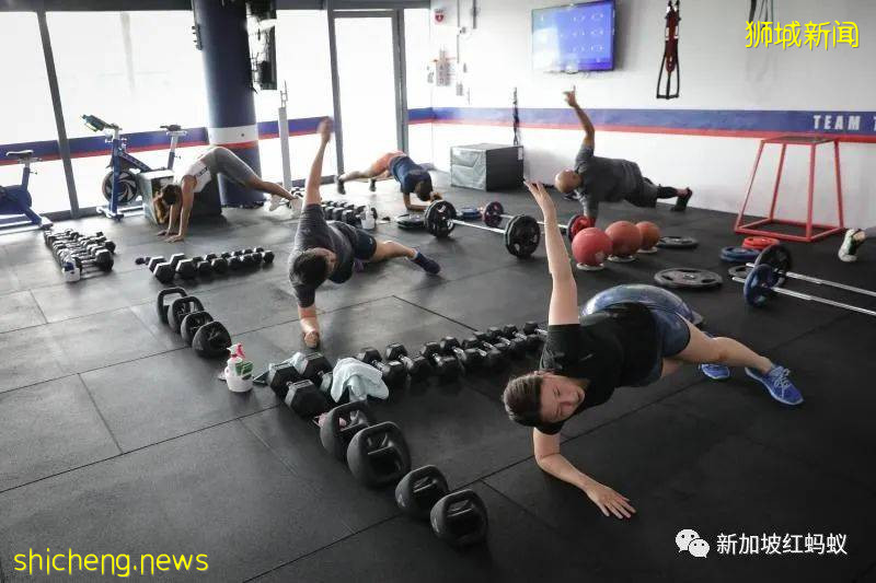 新加坡又收緊防疫規定！　完成疫苗接種者能享有一些“優待”