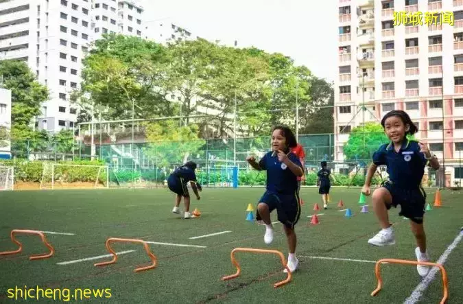 新加坡三到五年級的小學生最快下周可預約接種疫苗