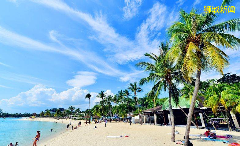 坦克、戰鬥機、傘兵出動!55年了,新加坡終于讓全世界感動哭泣