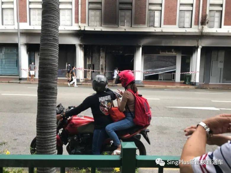 五死一傷,店鋪失火…新加坡年初二的車禍真相竟是這樣