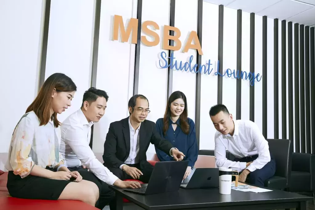 人力市场急需数字科技专才 NUS专设硕士课程培育菁英