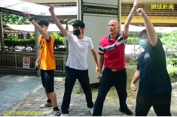 新加坡也有一位跳舞爆紅的“劉畊宏”大叔，運動果然是最好的補藥