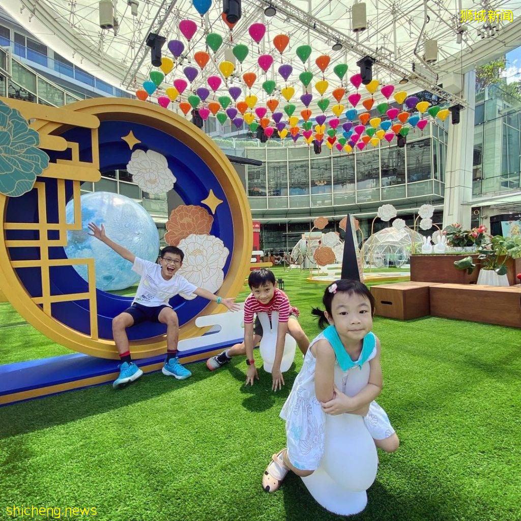 Capitol Singapore中秋打卡装饰、免费入场‼彩色灯笼、萤光玉兔、仿造池塘,拍出你的登月大片🥮