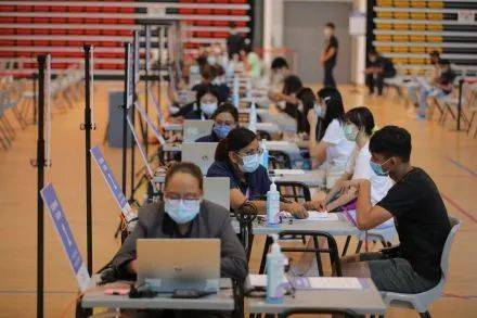 12至39岁非新加坡公民，今日起可以预约疫苗接种时段啦