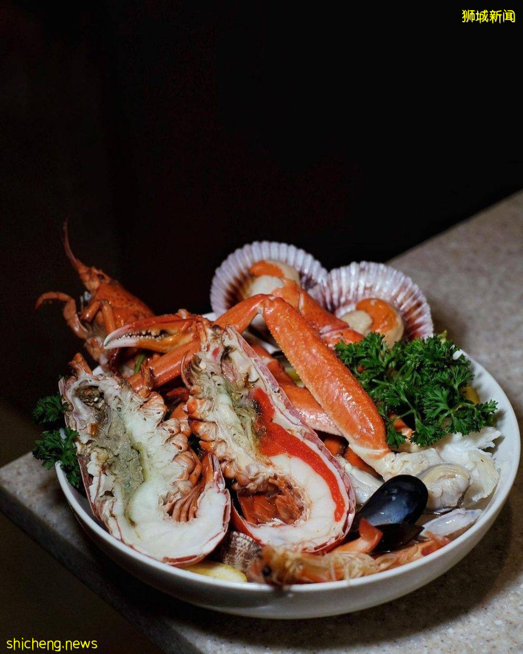 Carousel海鲜自助盛宴“限时”回归📣 龙虾、螃蟹等顶级食材吃到饱🦀️ 仅限预约,座位有限