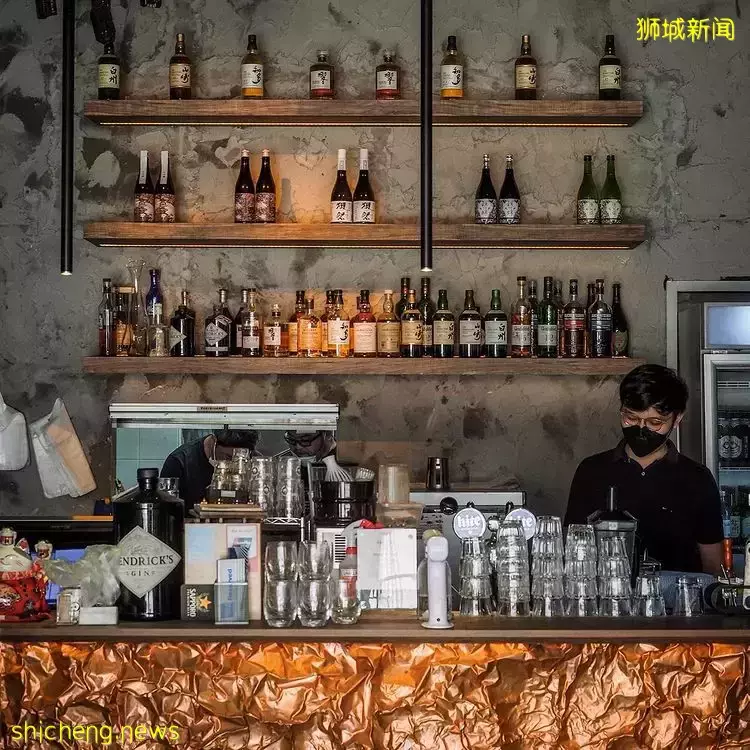 跟皇后一秒穿越到日本🇯🇵精选新加坡居酒屋!烤串+啤酒来驱走你满身疲惫~🍶