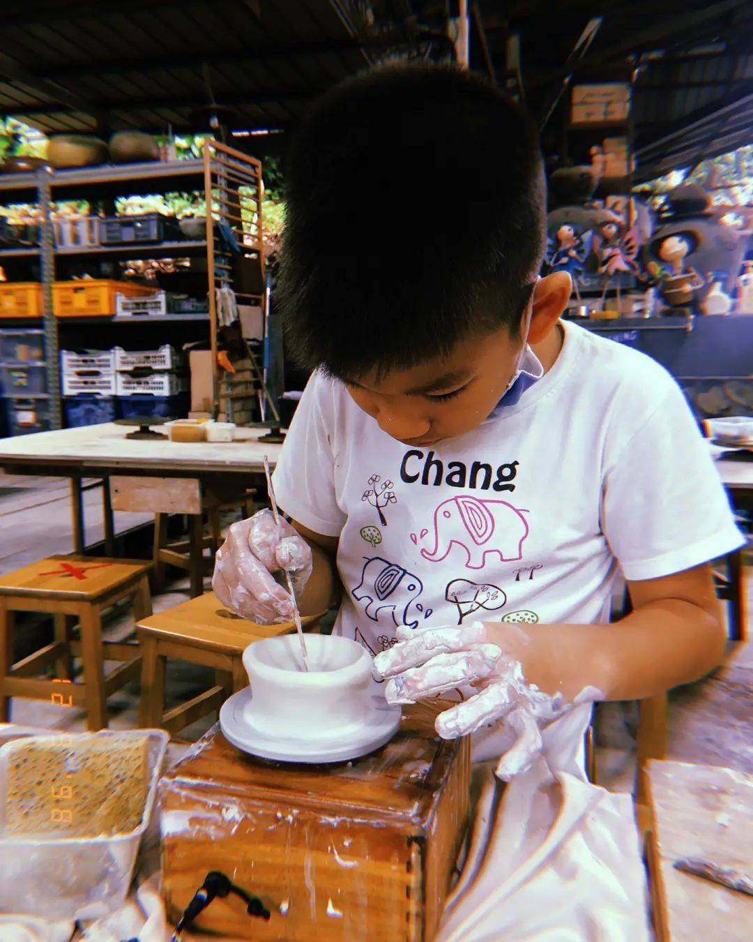 一起玩泥巴!新加坡11家陶艺馆,给娃童年加点糖,还能带作品回家