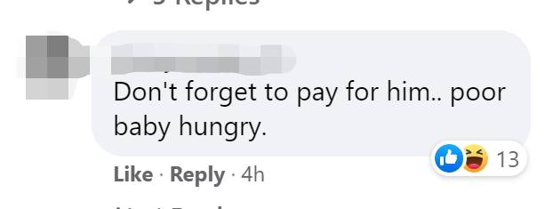 我要报警!新加坡的野猴冲进超市抢面包,惊呆路人