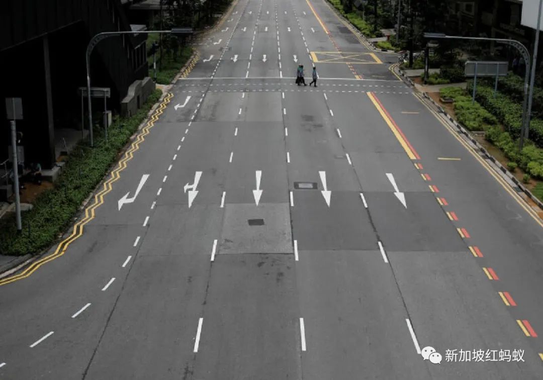 “软封城”第一天　狮城有些地方人烟罕至，有些却热闹依旧