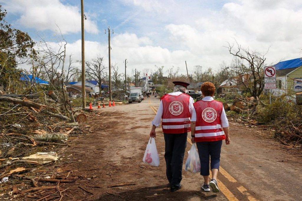 舊衣服不要丟⚠️ 新加坡5大捐贈中心!舊衣物、鞋子、家電等統統可以回收💪🏻 幫助他人也保護地球