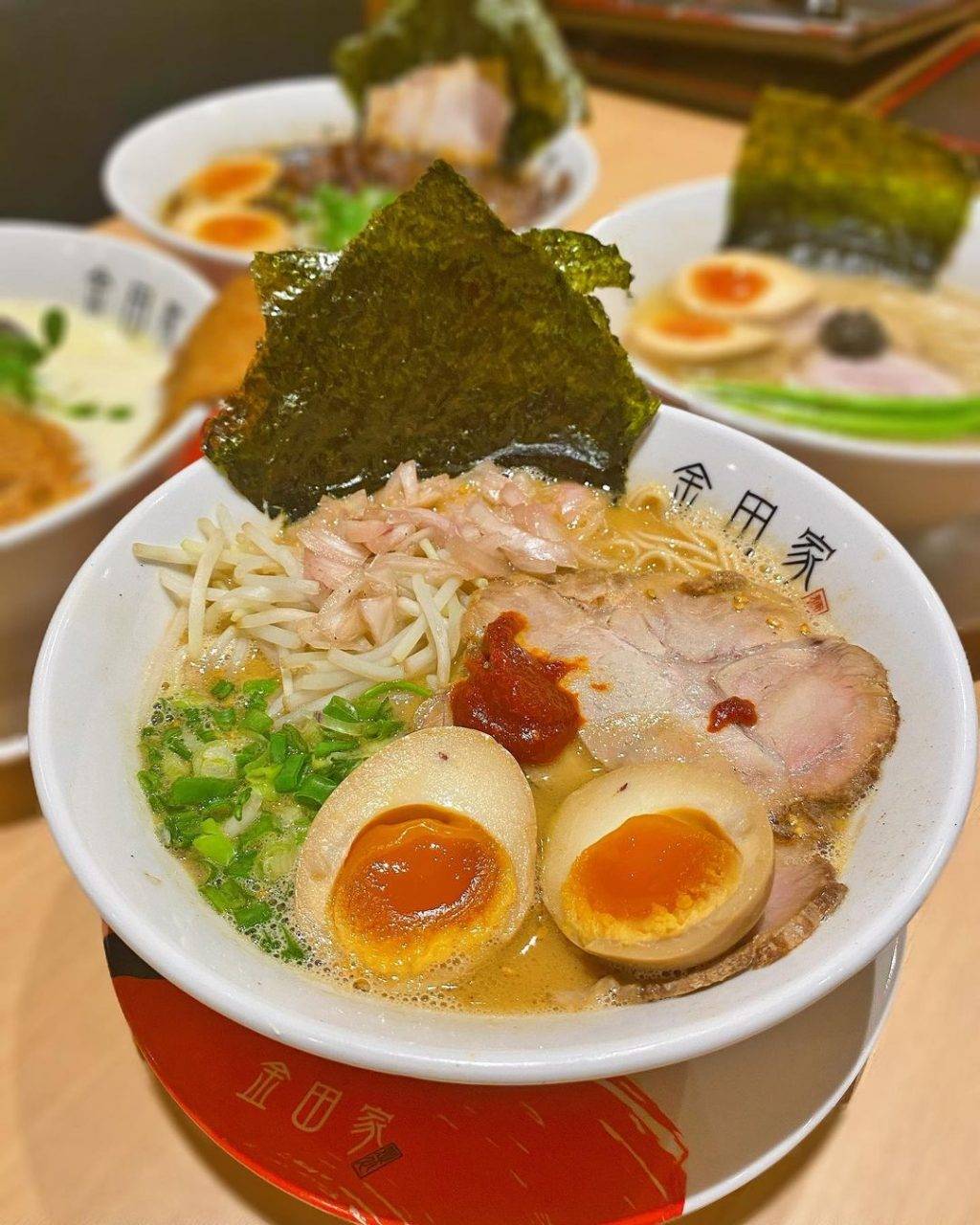 日本九州榜一拉面🍜 Kanada Ya特制口味拉面,一天只賣20碗🤤濃郁湯頭喝不夠,面條Q彈超有勁