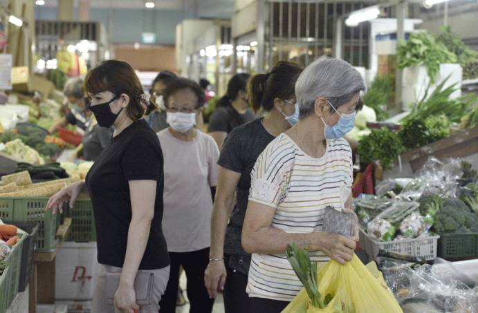 【移民资讯】新加坡十年来首次下跌总人口少了10000人，移民政策会放宽吗