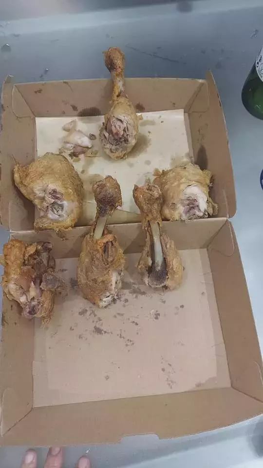 等近4小時才送到 炸雞不夠熟 店家不給換