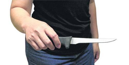 情海翻波互砍 越南女刺死已婚男