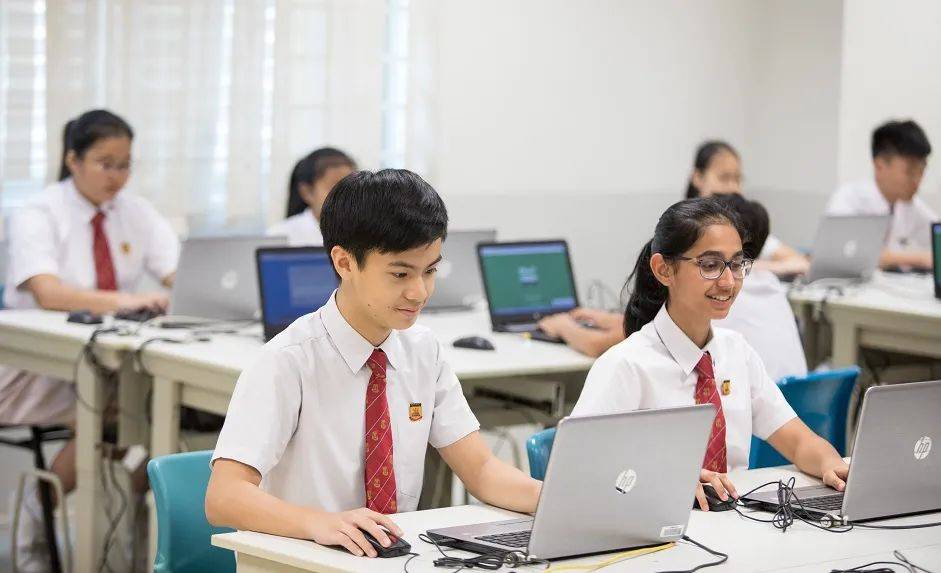 IB放榜，全球獲滿分的學生中過半來自新加坡，新加坡學生表現優異