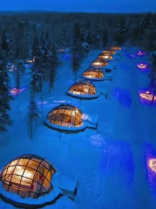 芬蘭看極光、韓國賞櫻花、環遊歐洲……在新加坡請8天假換一場環球旅行