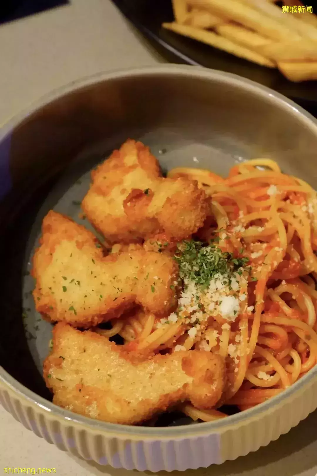 新加坡环球影城搞事情！恐龙大餐，超刺激的侏罗纪盛宴来啦