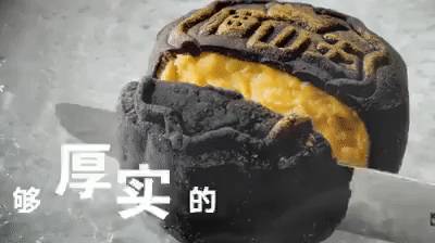 一口爆漿，軟糯流心！新加坡這款榴梿冰皮月餅去年賣到脫銷