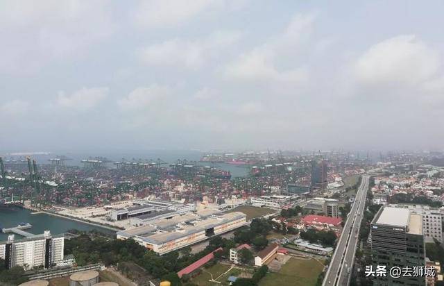 放宽准证,入境免隔离,新加坡欲和中国强强联合,但有人酸了