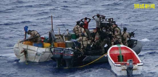 新加坡海峽劫案頻發，起底不爲人知的海盜軍團