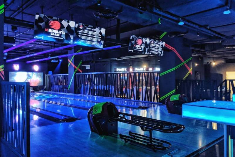 K Bowling Club 新加坡夜光保龄球馆🎳 综合娱乐潮酷场地，游戏机、K歌房、飞镖盘