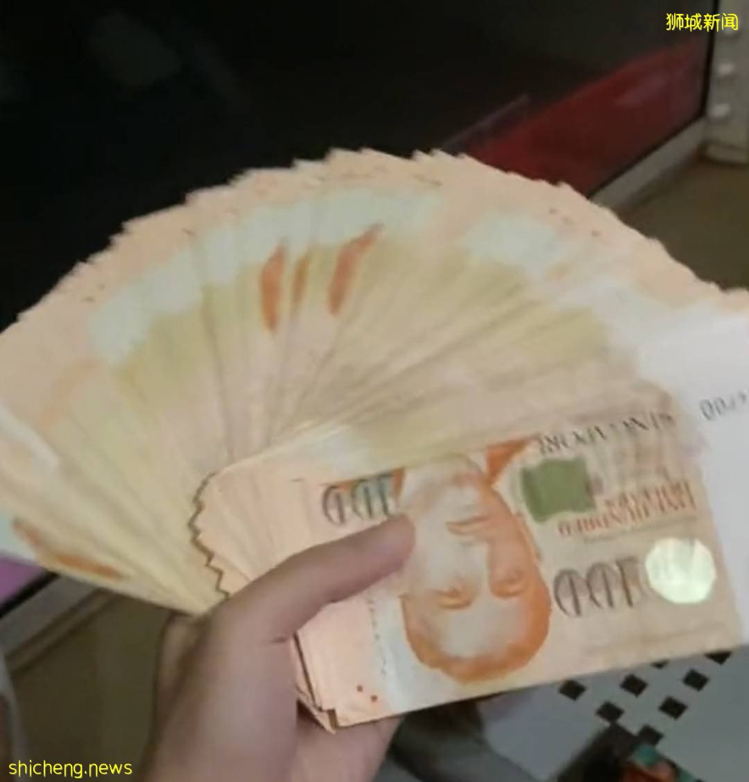 兩碗米飯花了我18新幣！最新報告：疫情下新加坡75%的人不敢亂花錢！竟是這兩個原因