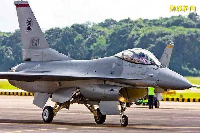 城市国家百万大军,新加坡可不是好惹的