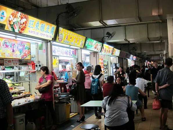 新加坡食阁、巴刹、咖啡店全面检测!李显龙总理也来了
