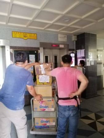 【柔佛人頭條】馬勞紛被裁唯有回國 跨境搬家服務爆單