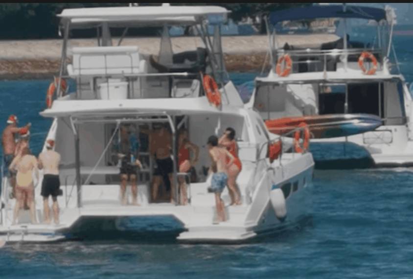 求你了!别再违规了!新加坡防控人员每天上门抽查千次、电联近万次