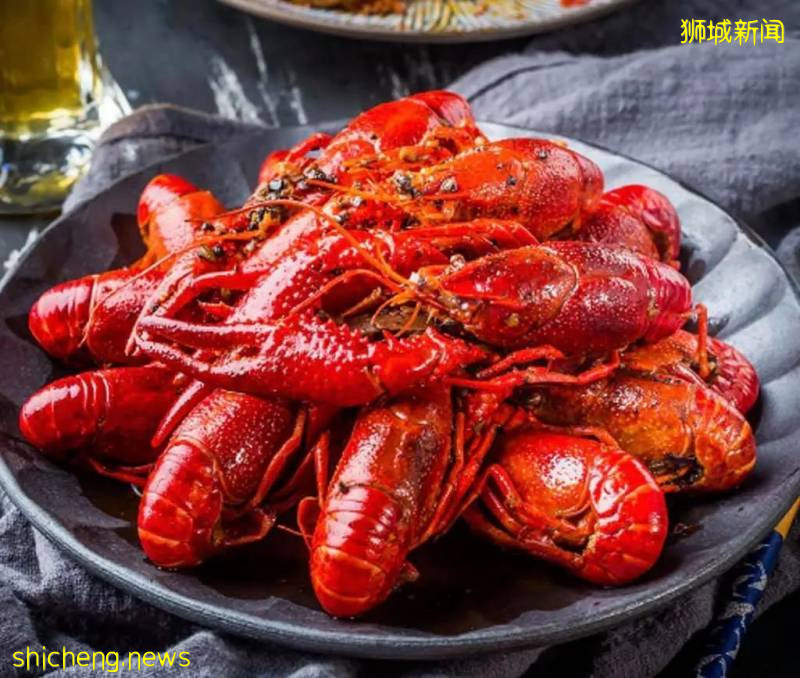 美食博主探店Symphony Cafe & Lounge 美食，美酒還有新加坡最迷人的夜景