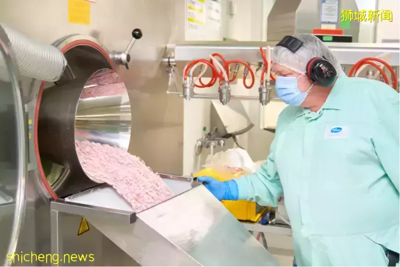 新加坡或將日增2.5萬例！中國批准的“救命藥”來了