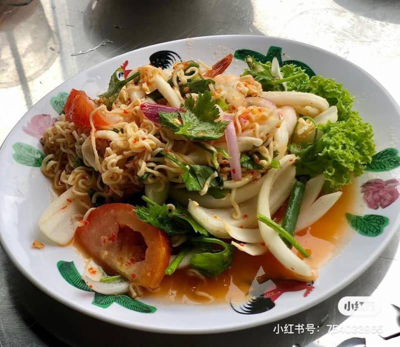 S$0.80一碗泰國船面!正宗泰式風味BKK Bistro&Bar就在義順,老板給我10碗