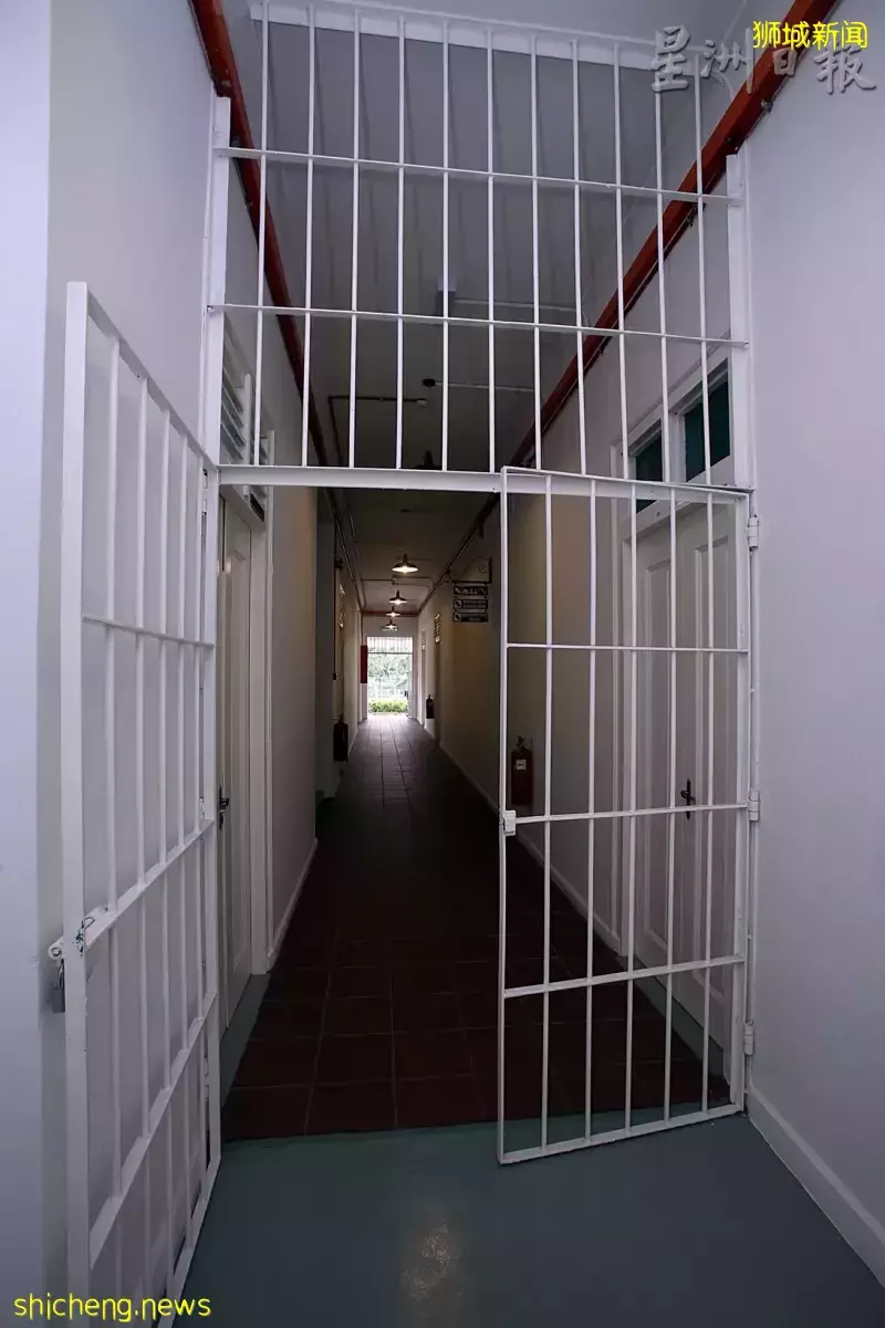 睡地板、没法洗澡!新加坡3人去马来西亚玩被关押,整整7天!这些坑一定要避开