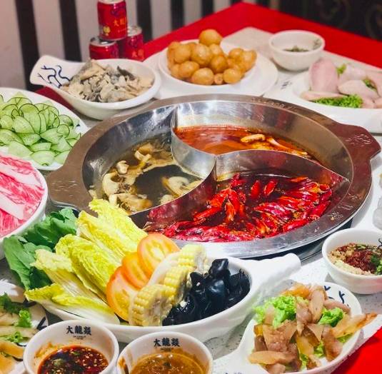 新年假期约上小伙伴围炉煮酒!新加坡味美颜值高中式火锅大盘点