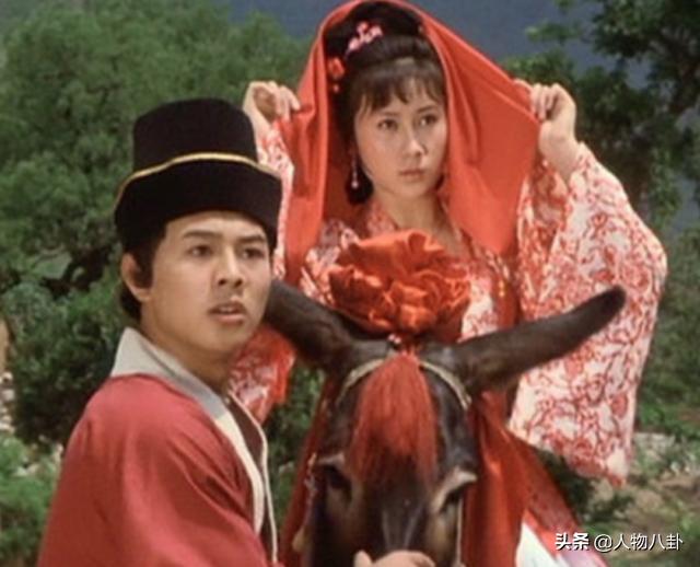 李连杰为何要移民新加坡?从功夫到电影再到慈善,看他经历了什么