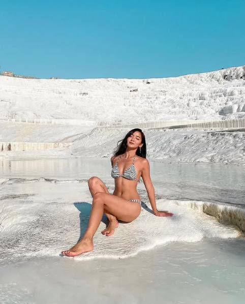 新加坡健身美女Novita Lam,自信笑容、完美比例,讓人心動